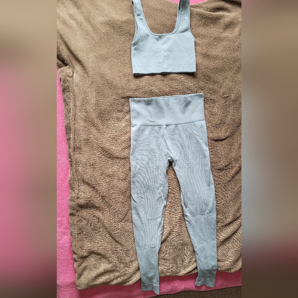 Set active SculptFlex in colour Rain